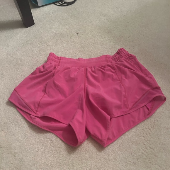 RARE HOT PINK LULULEMON HOTTY HOT SHORTS !!! - Picture 3 of 4
